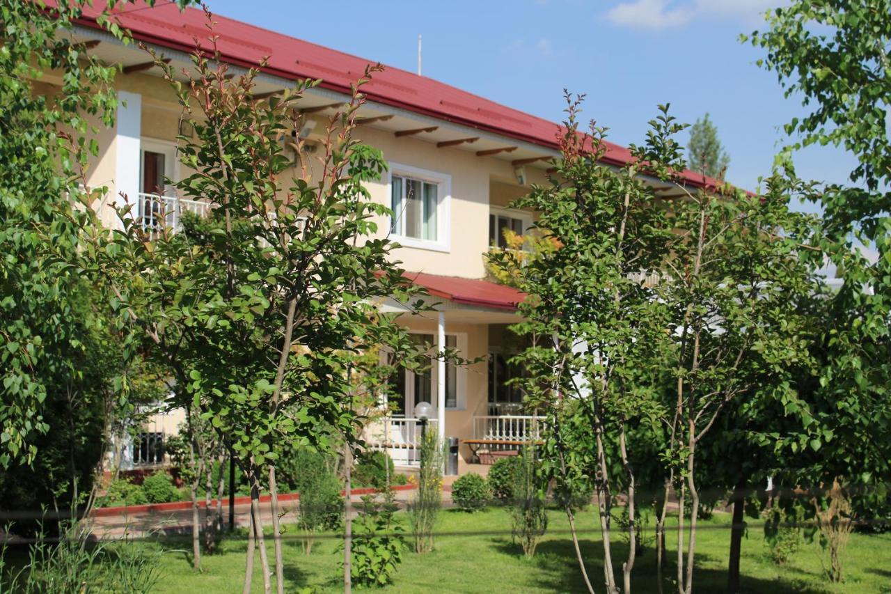 Hotel Grace Garden Kum Bagian luar foto