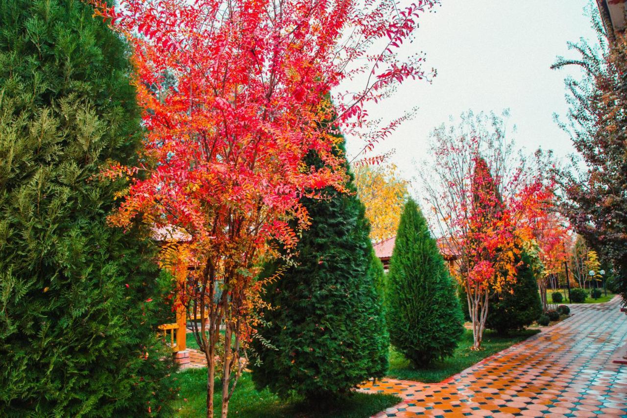 Hotel Grace Garden Kum Bagian luar foto